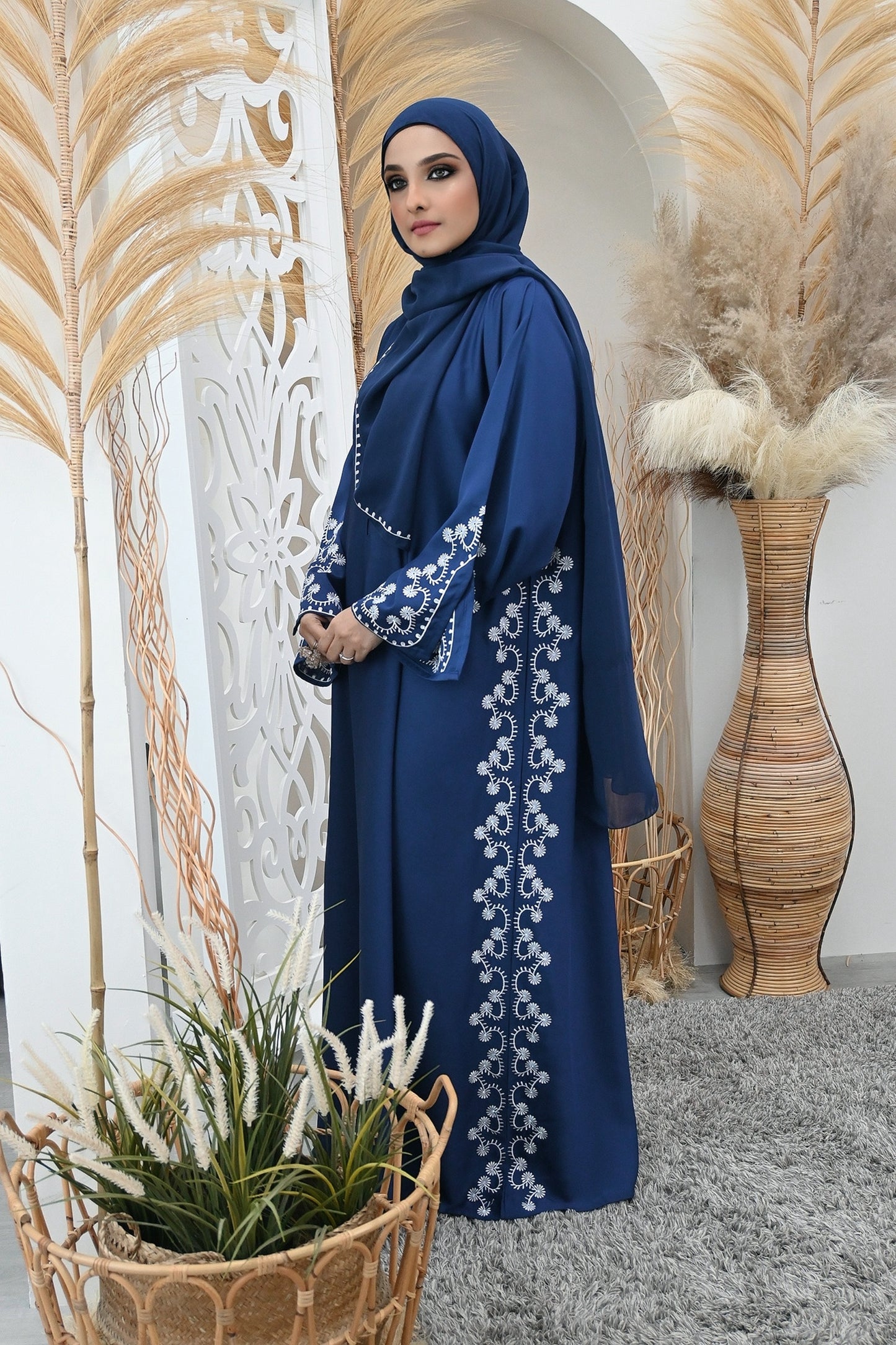 ABAYA ZAINA