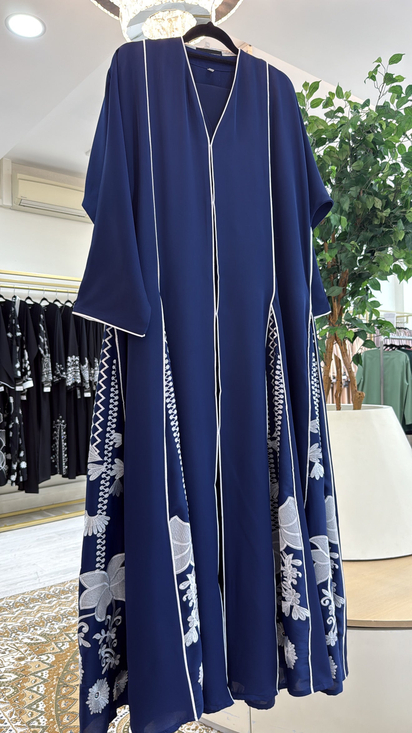 ABAYA ANSA