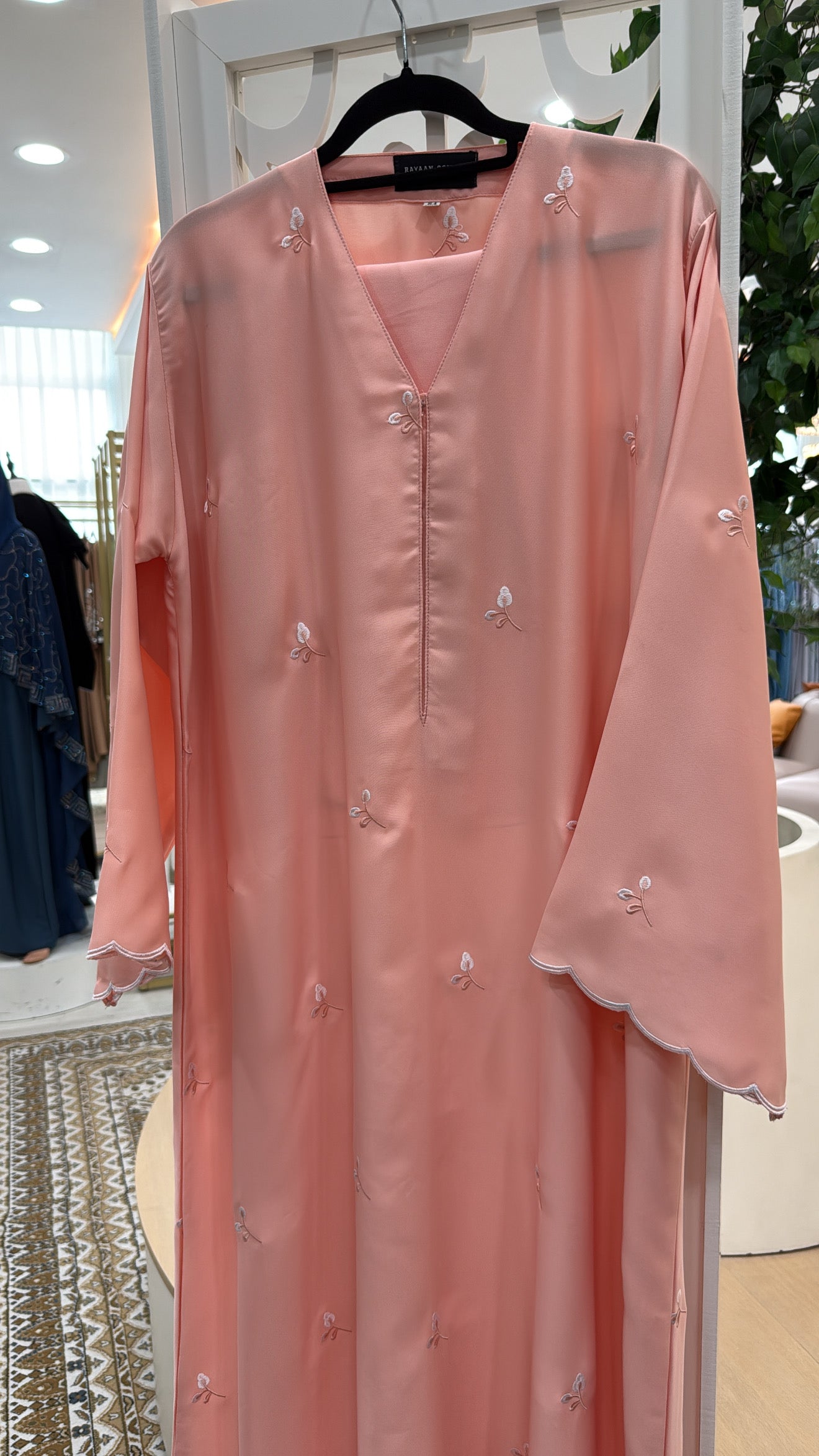 ABAYA FARYAL
