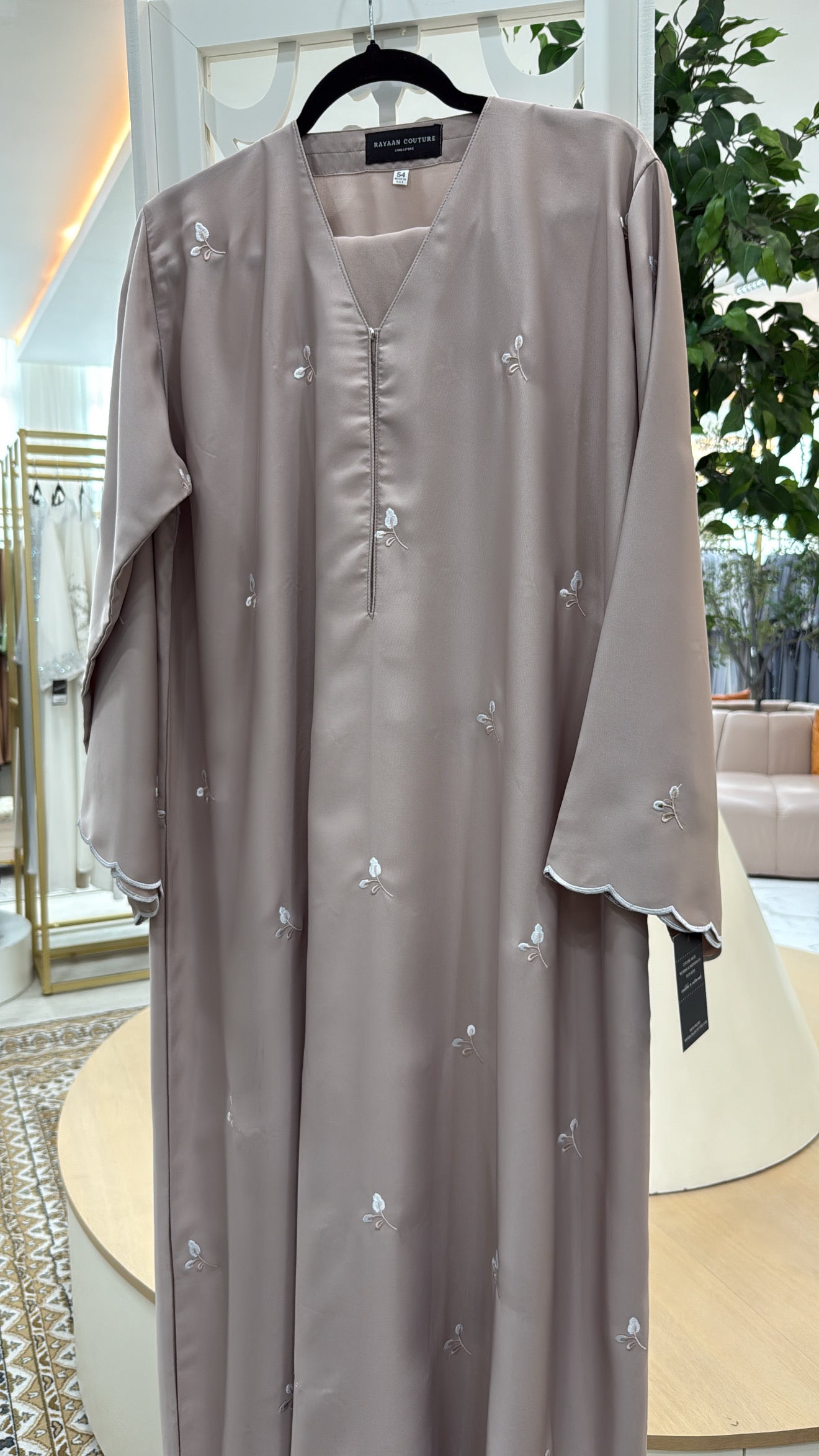 ABAYA FARYAL