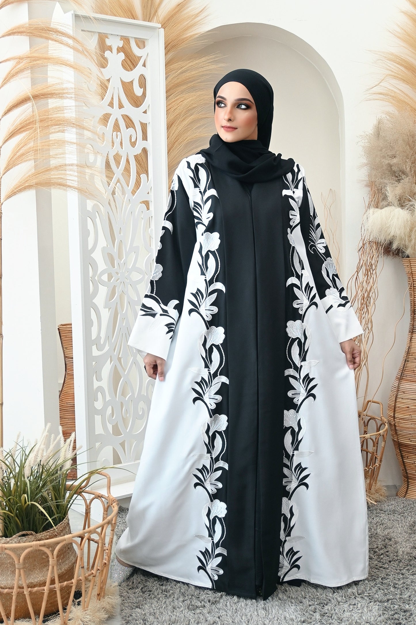 ABAYA MEGAN