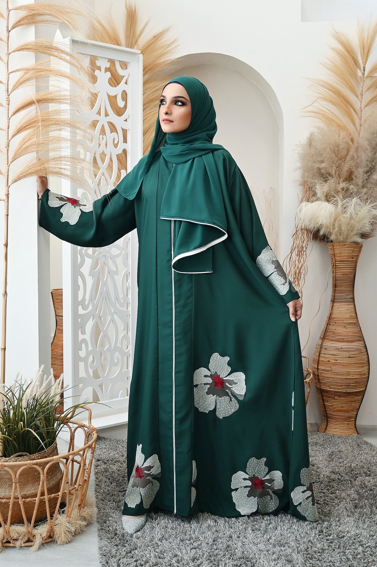 ABAYA LILY