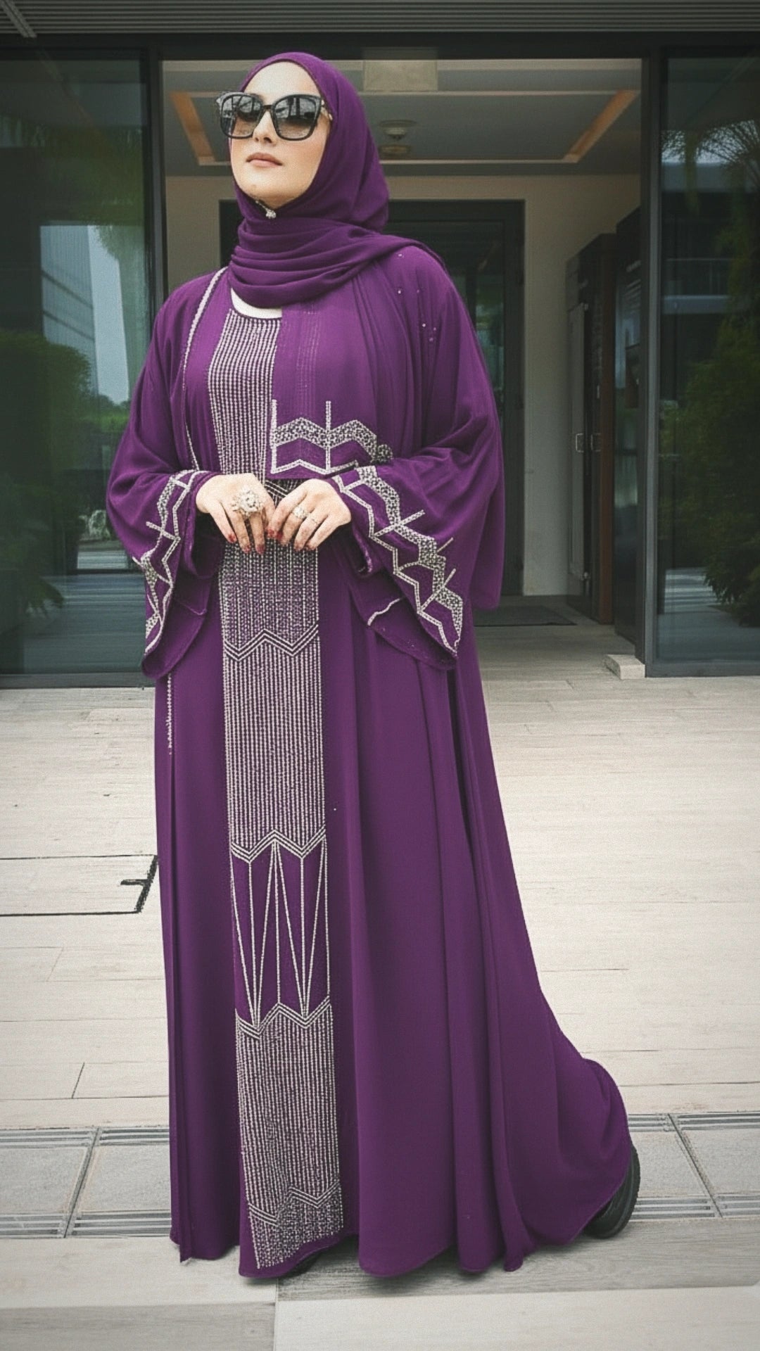 ABAYA AZLEEN