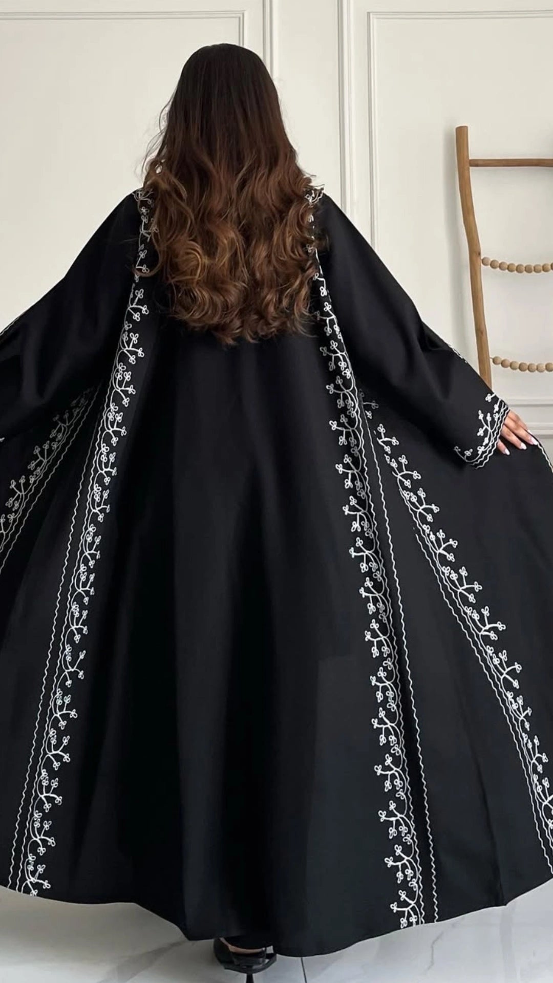 ABAYA VALARIE