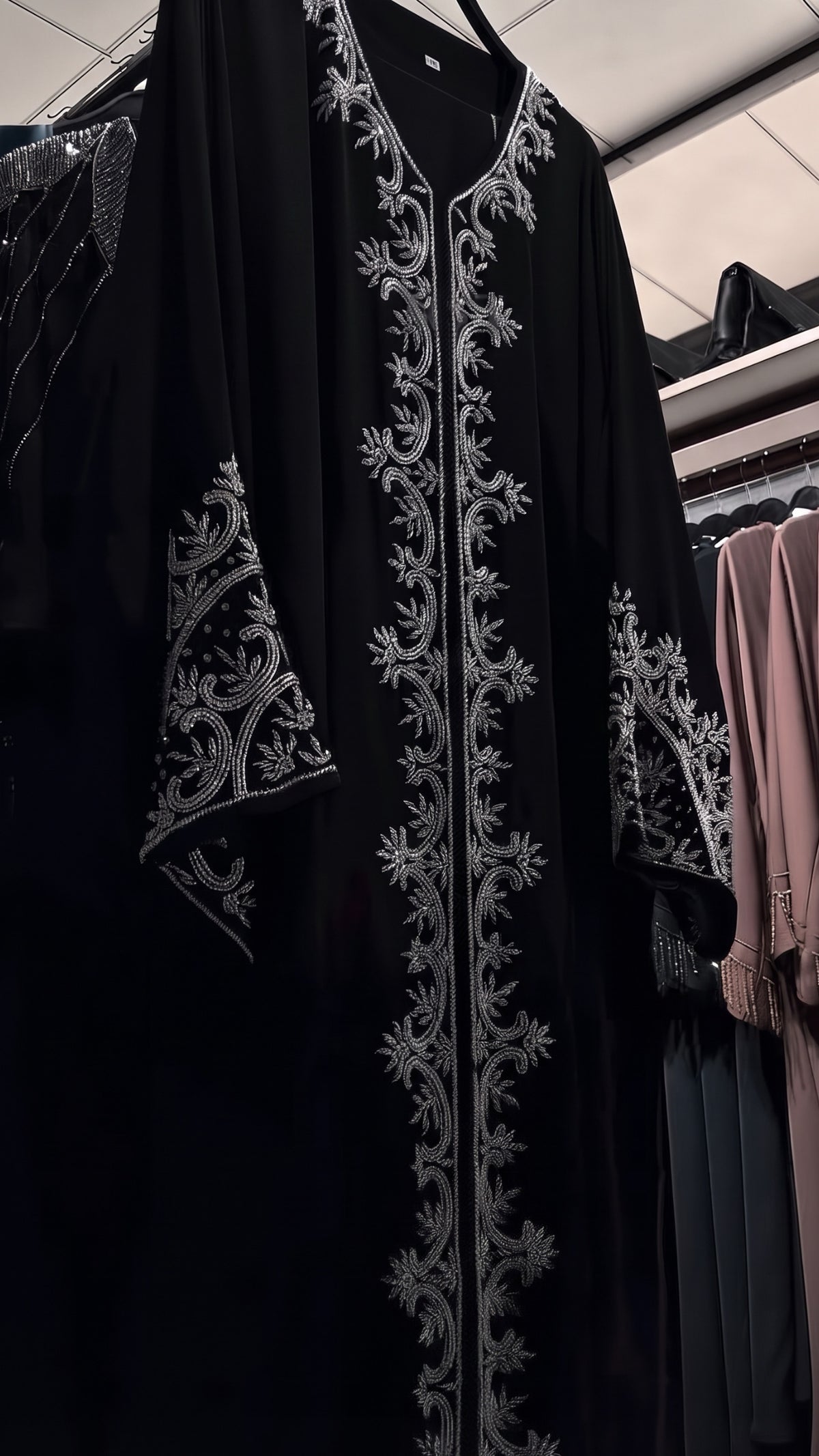 ABAYA NABILA