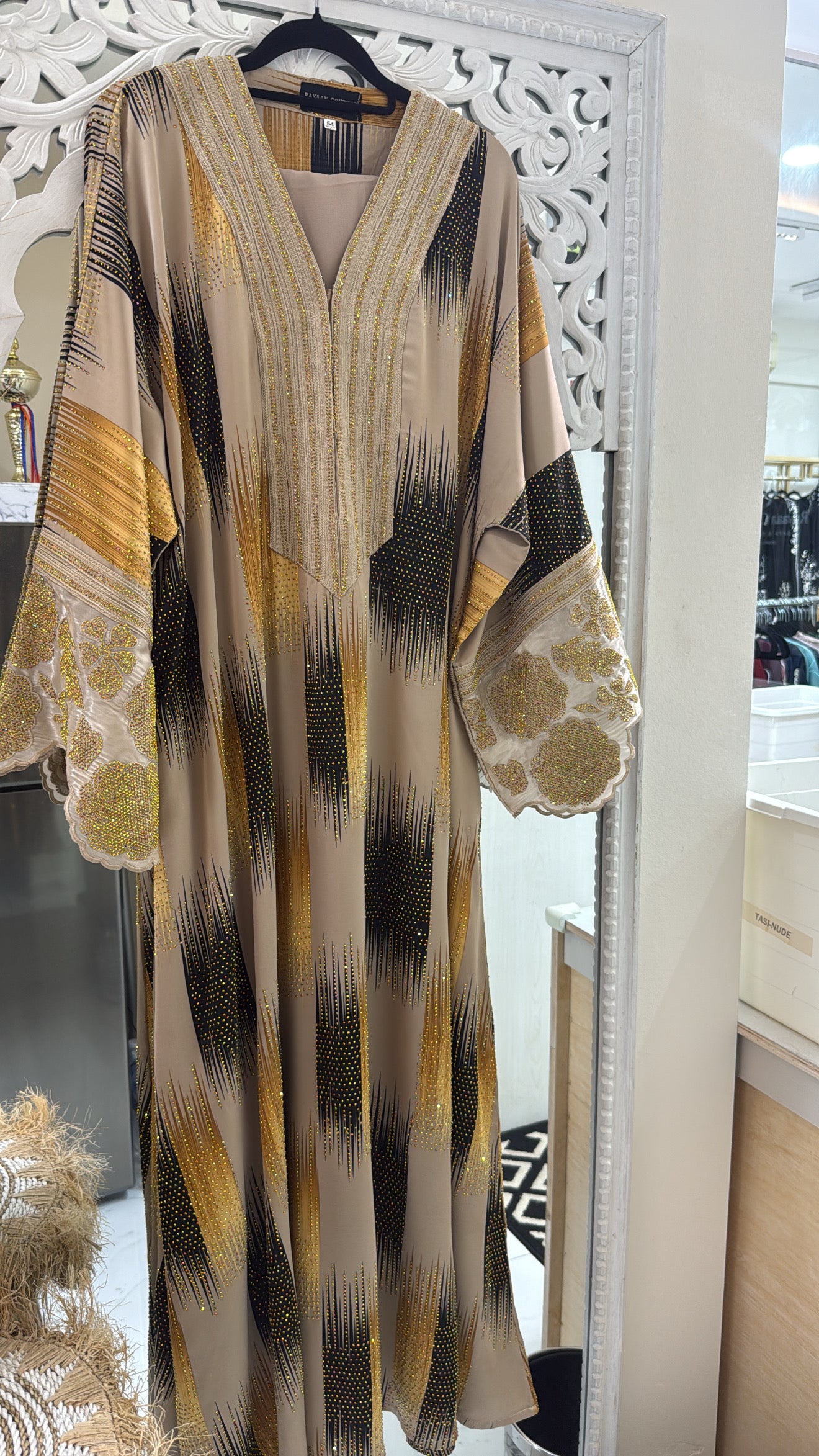 ABAYA QATARI