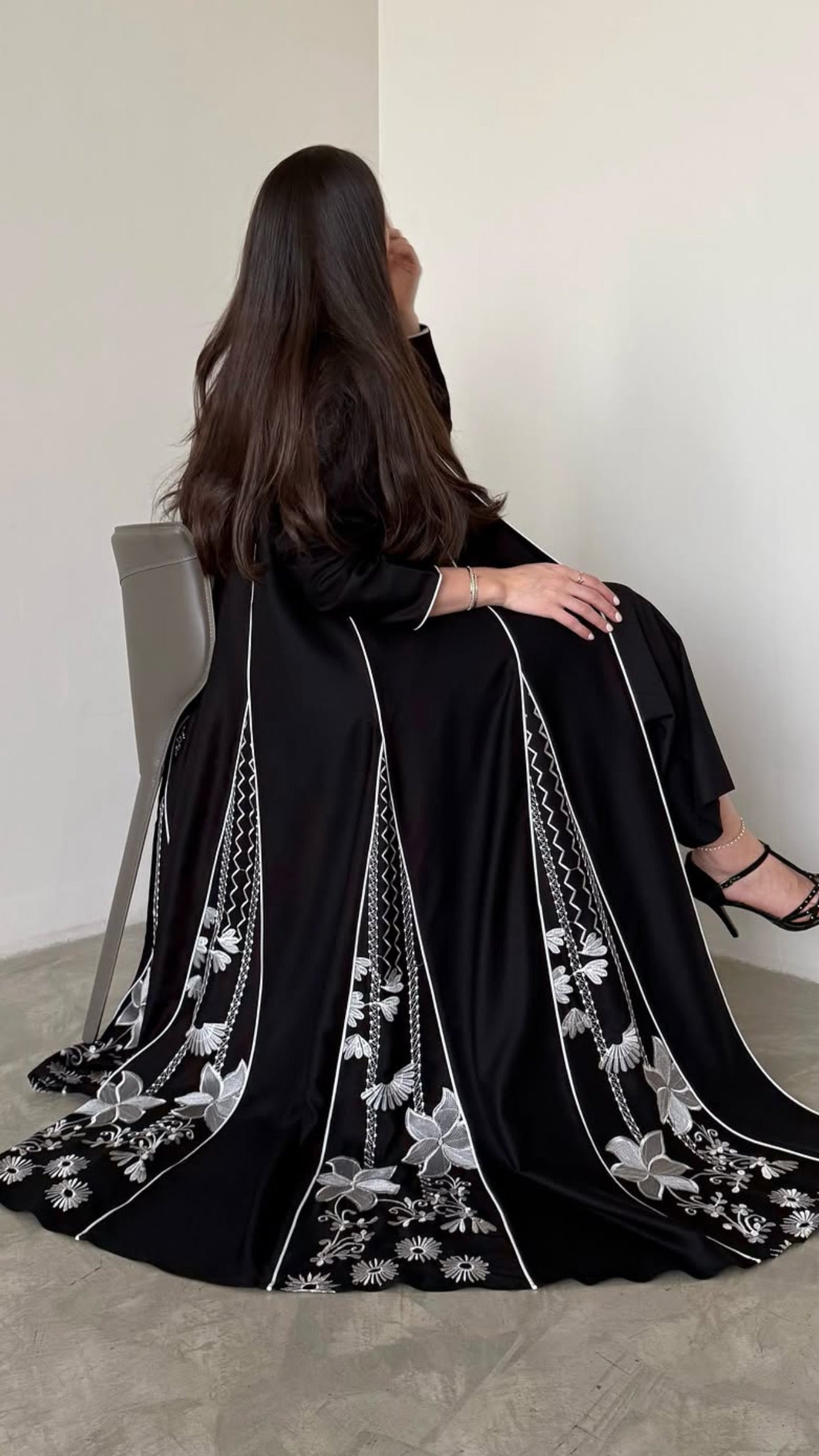 ABAYA ANSA