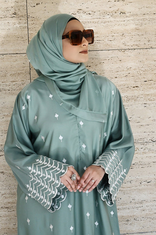 ABAYA AMISHA