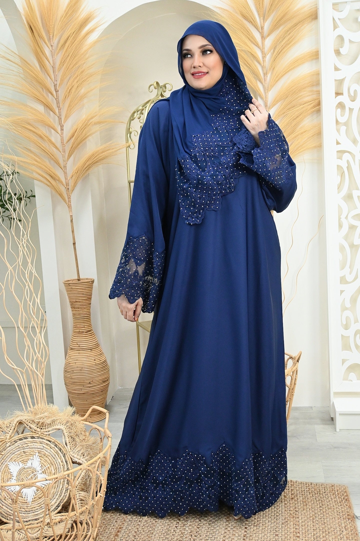 ABAYA ALVIRA