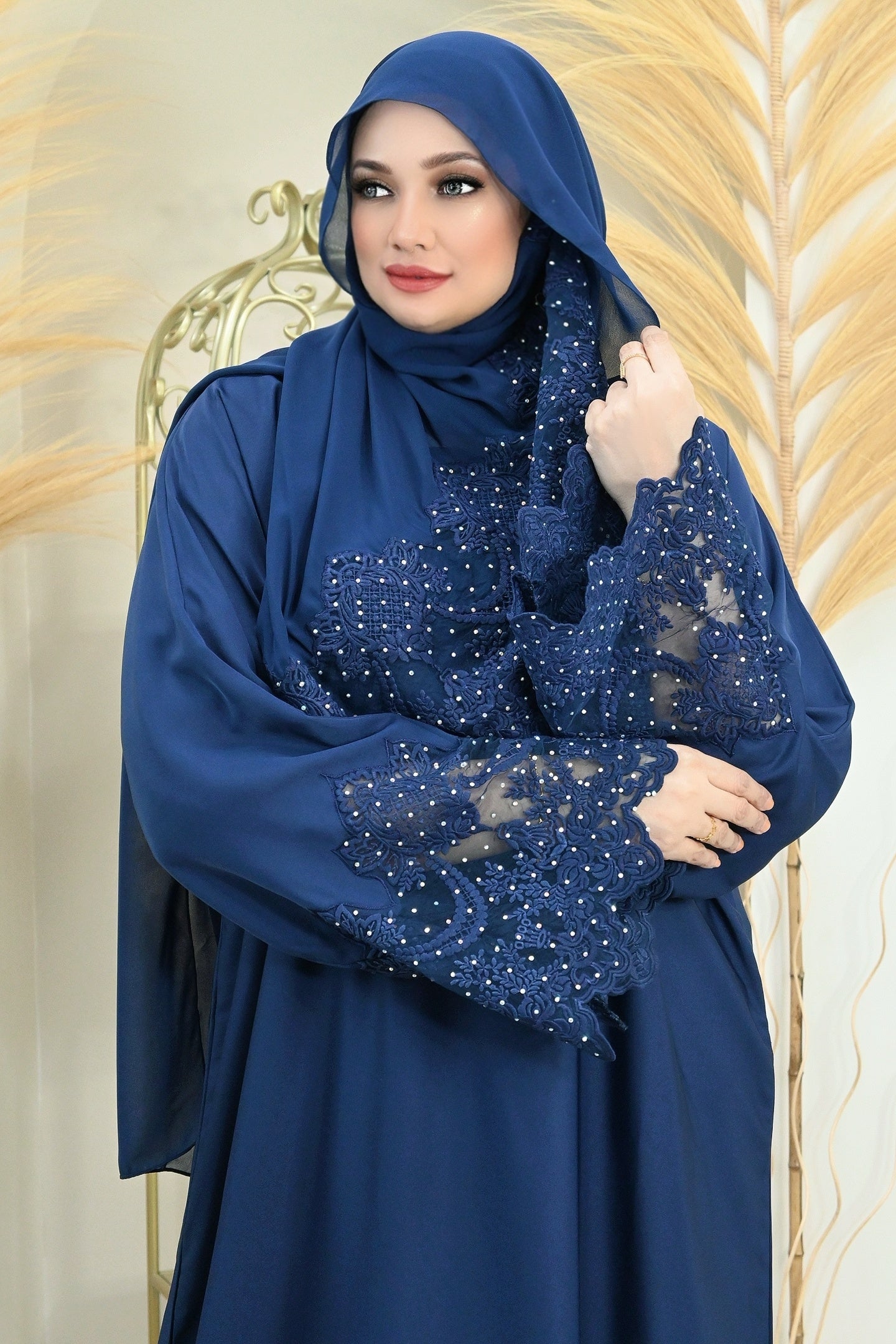 ABAYA ALVIRA