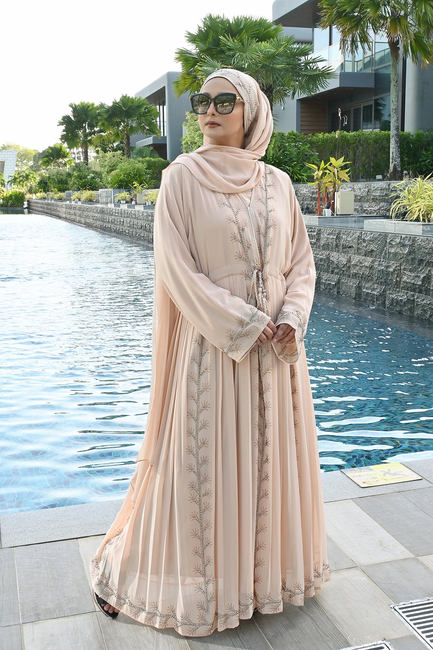 ABAYA HAIRUN