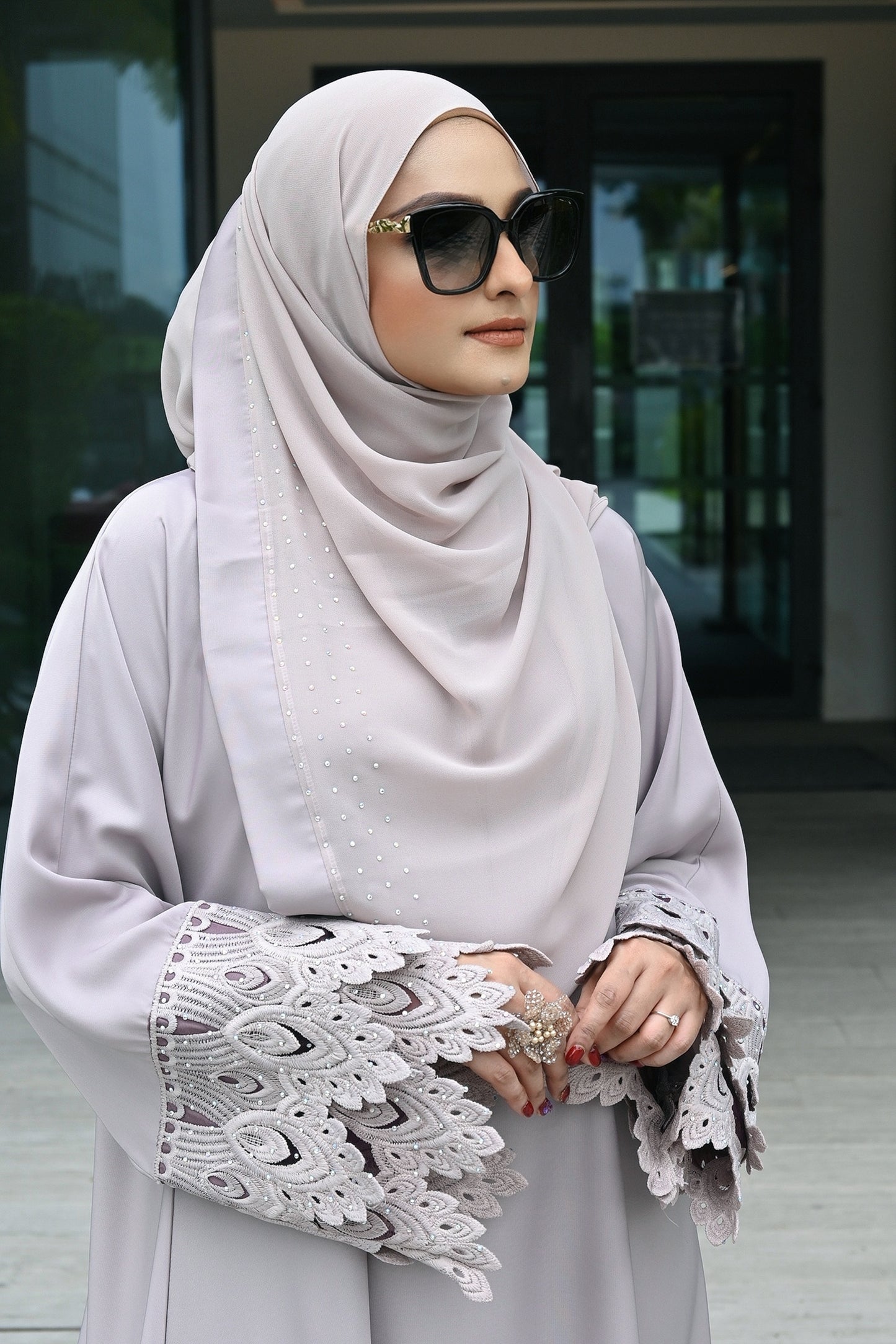 ABAYA TASNEEM