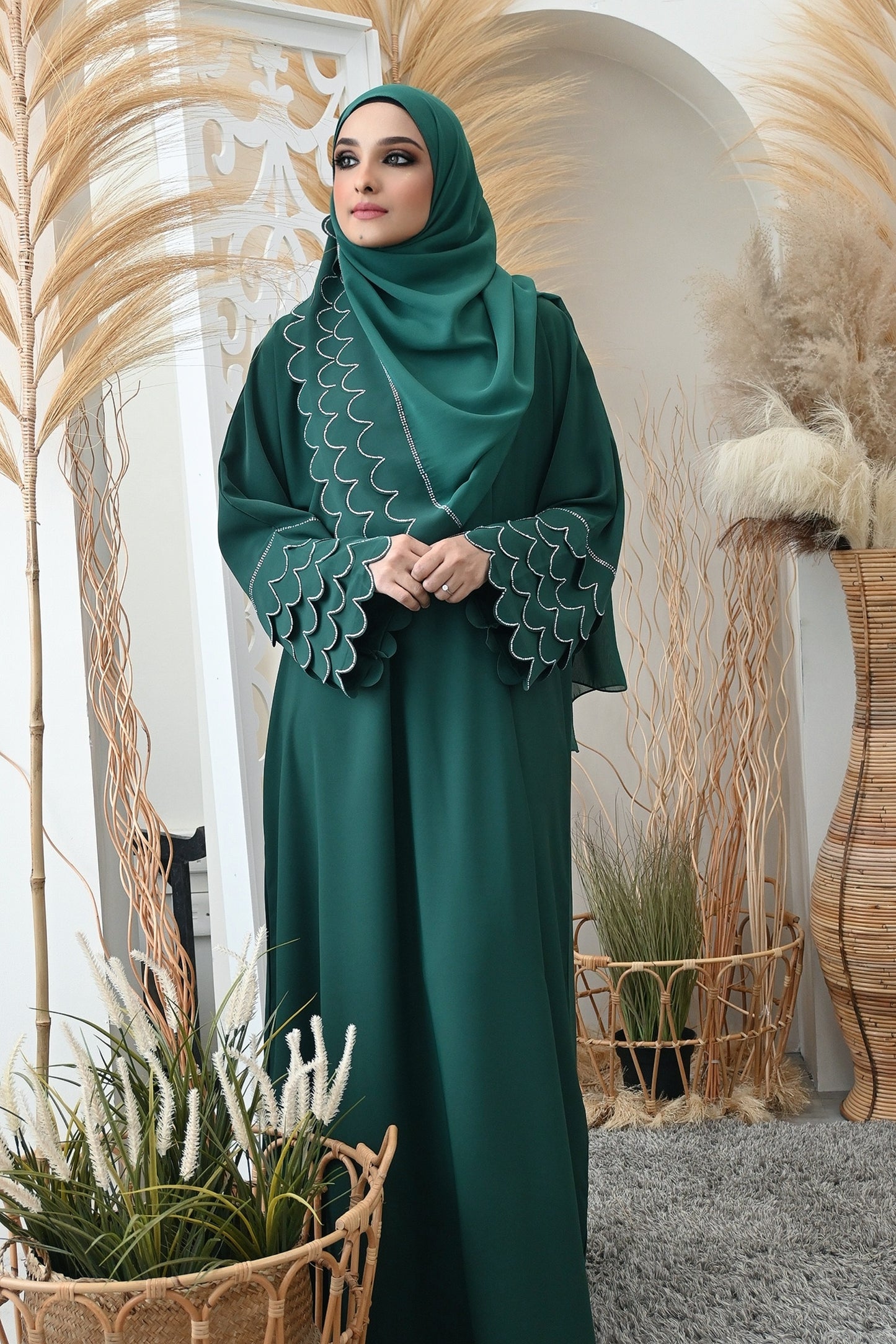 ABAYA FINA