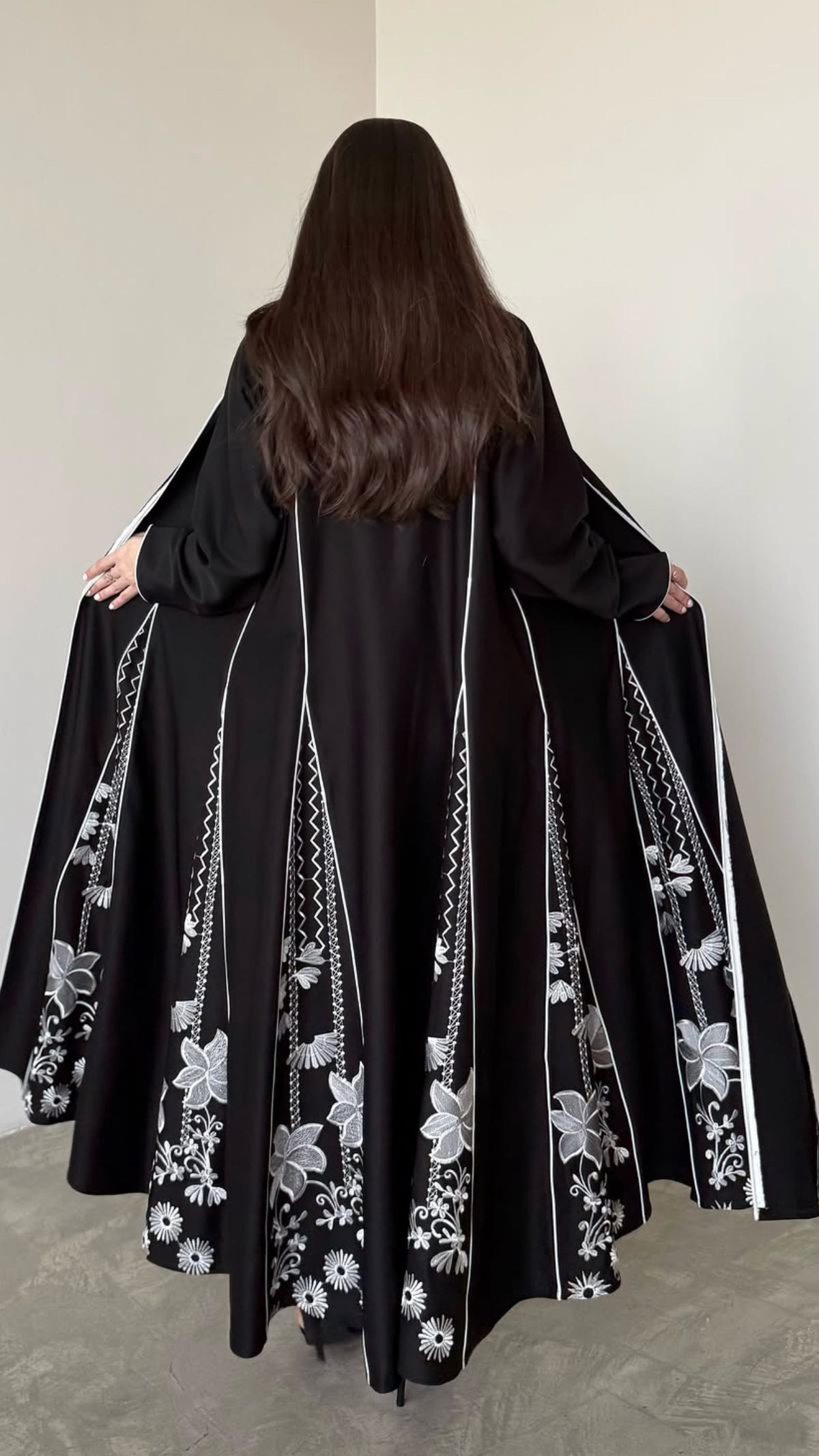 ABAYA ANSA