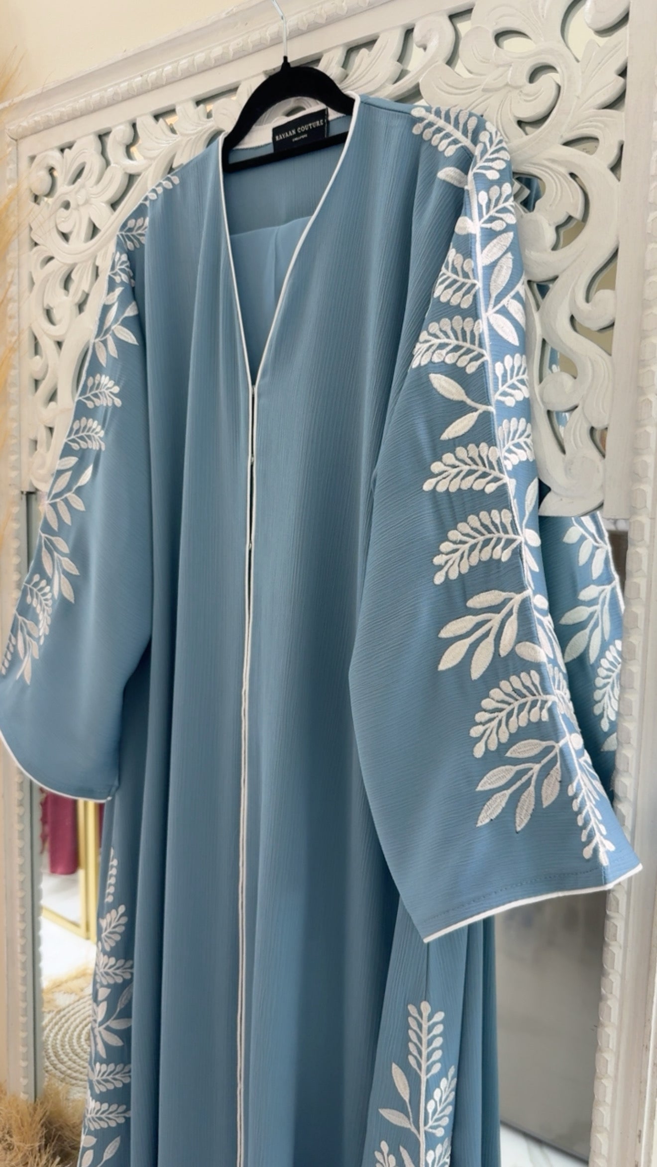 ABAYA DELIANA