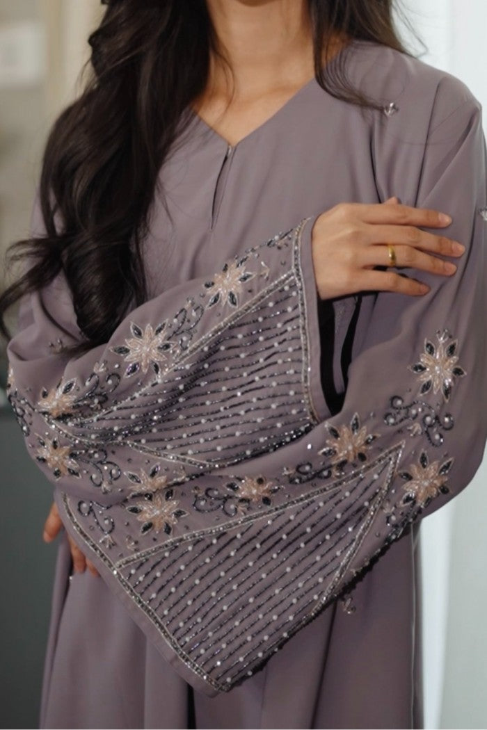 ABAYA HANAN