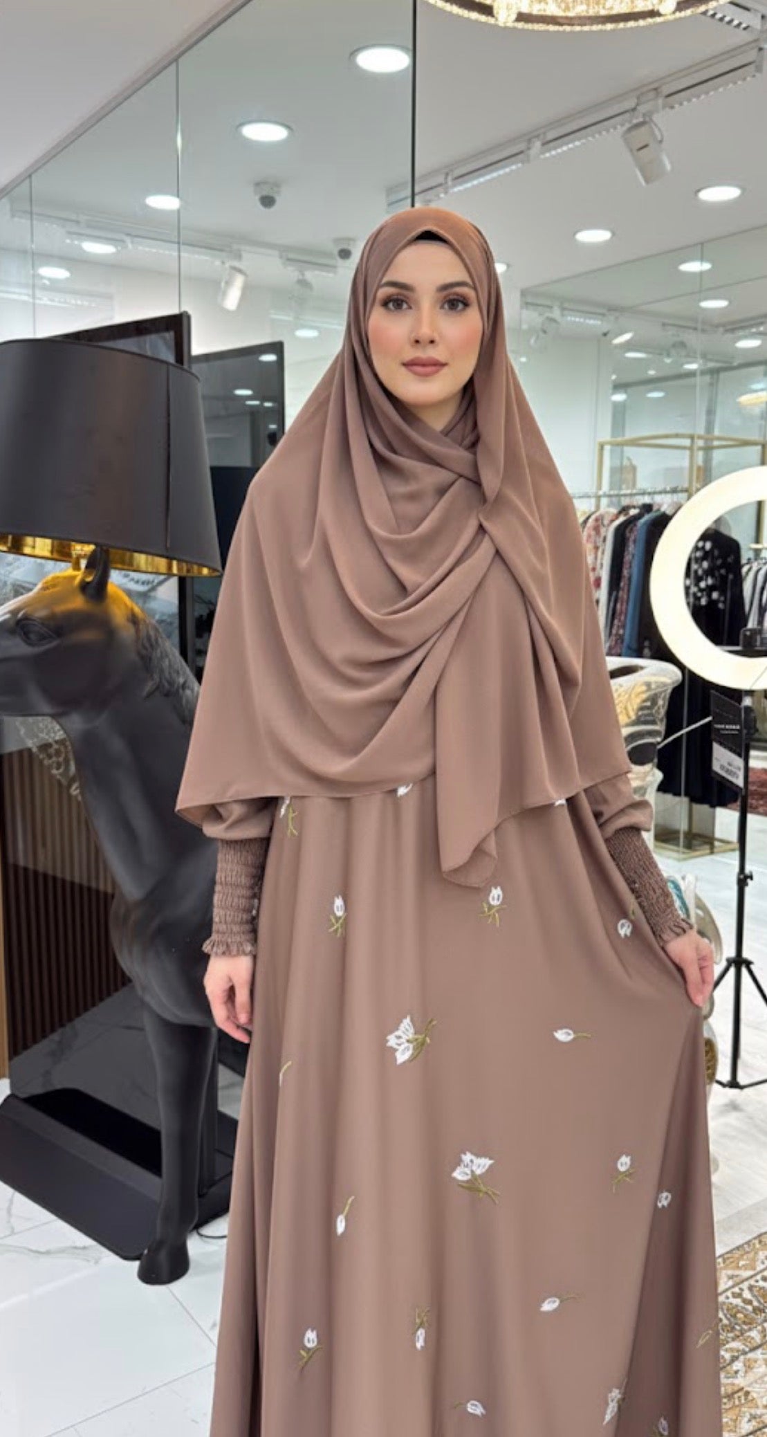 ABAYA RUHI