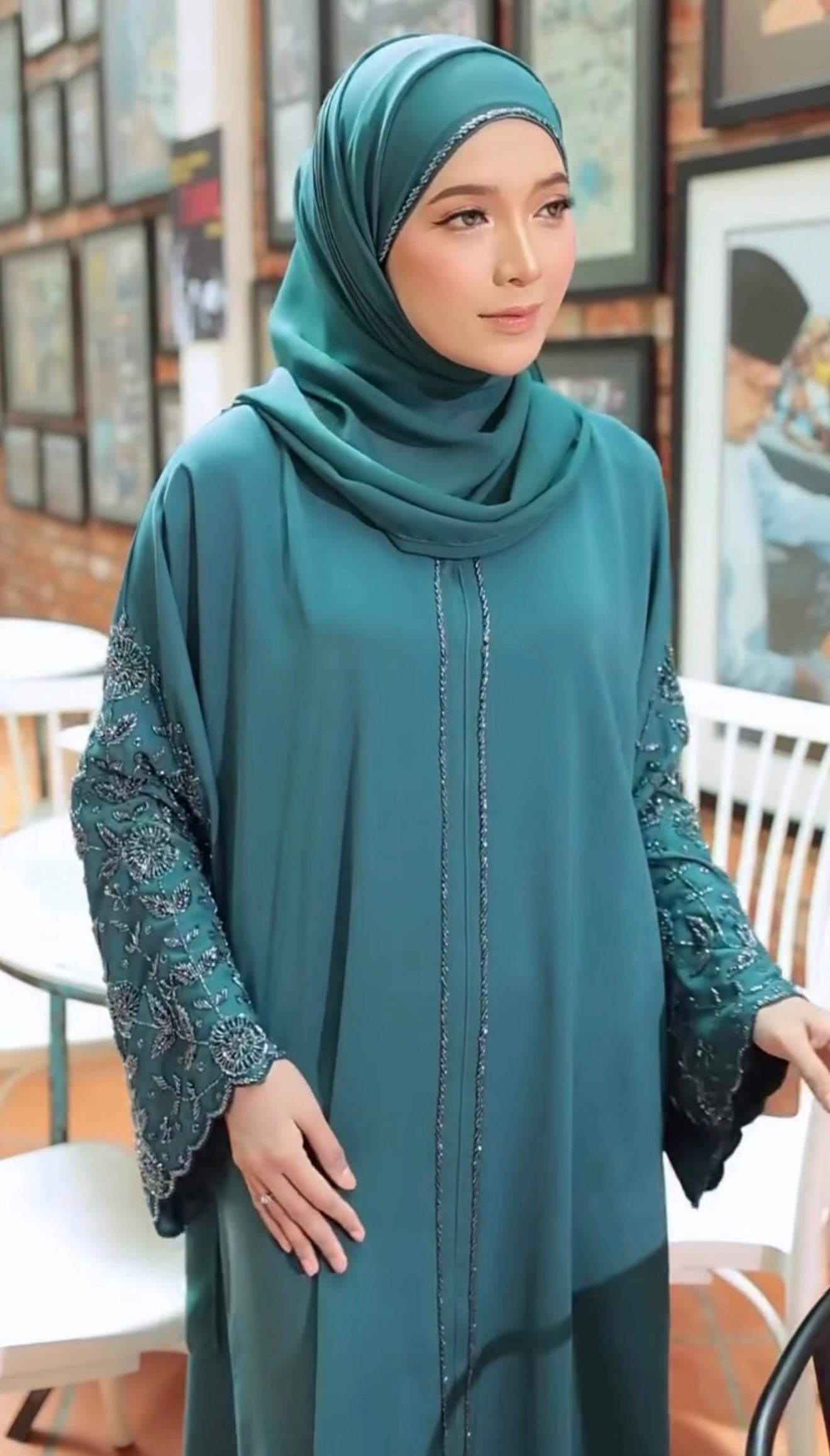 ABAYA JULIA