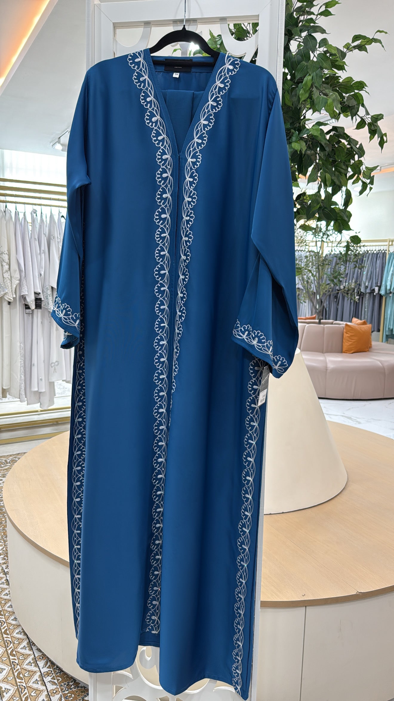 ABAYA LOREEN