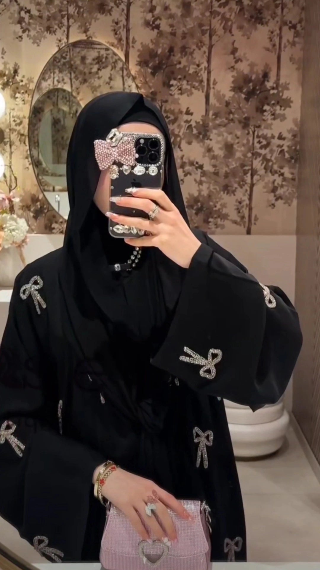 ABAYA BESTIE