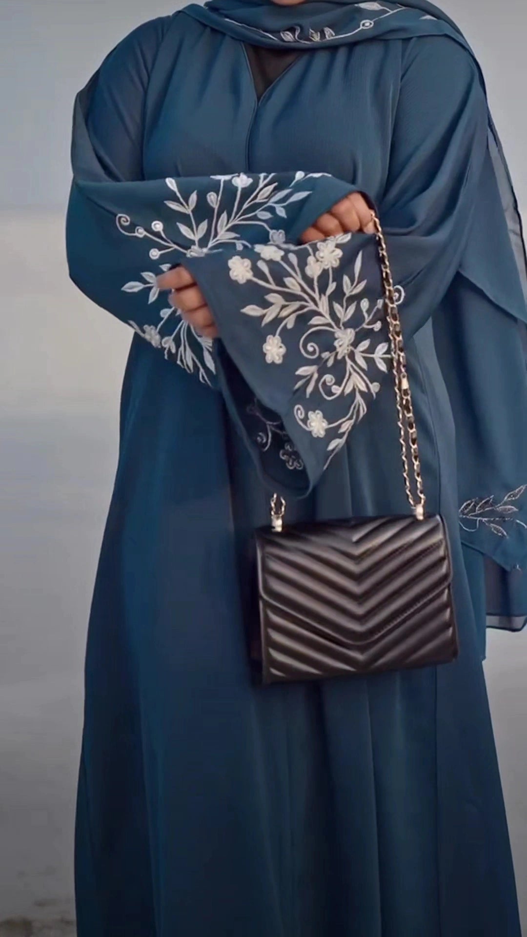 ABAYA  MAYAL
