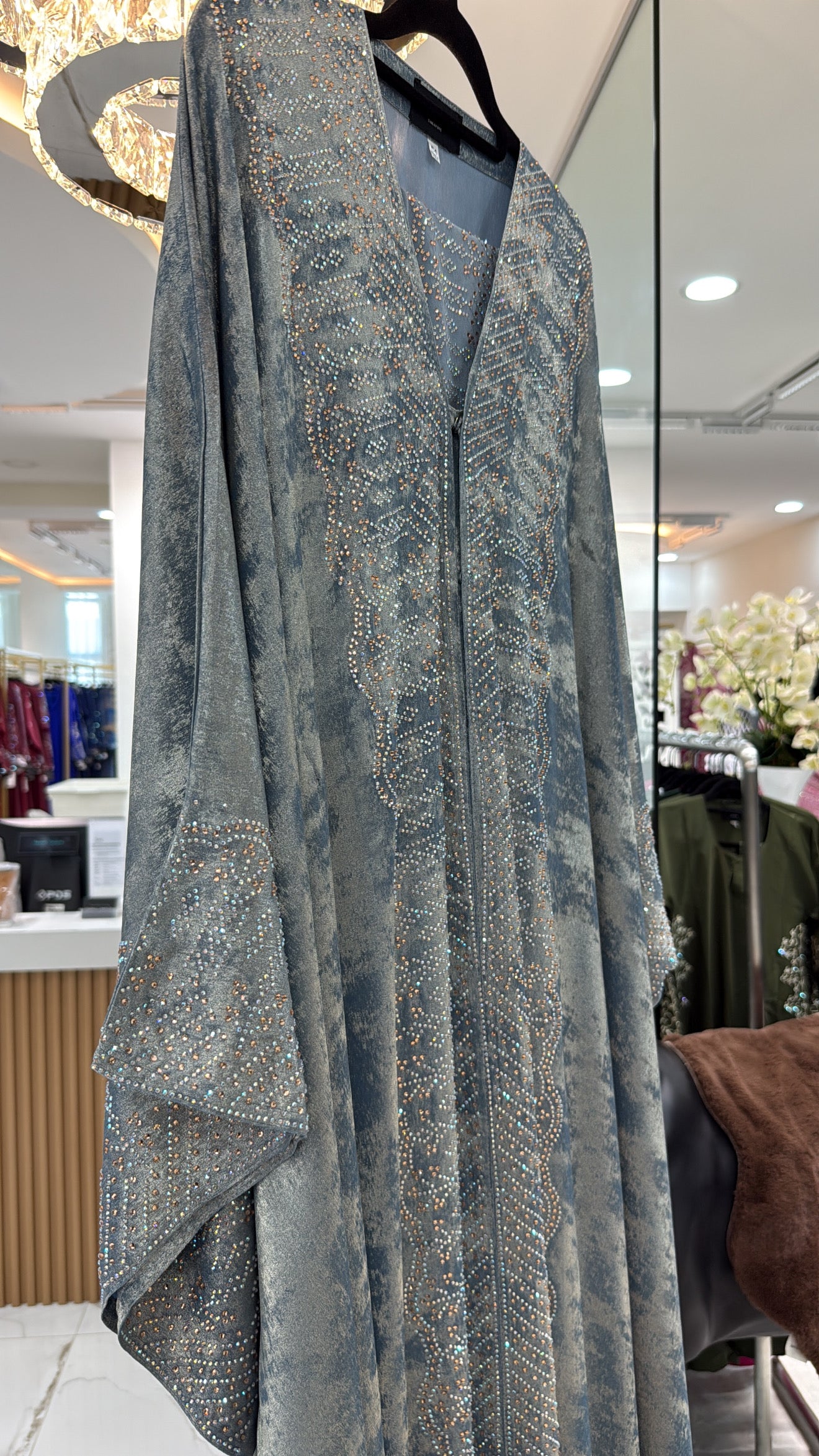 ABAYA ZAFRAAN