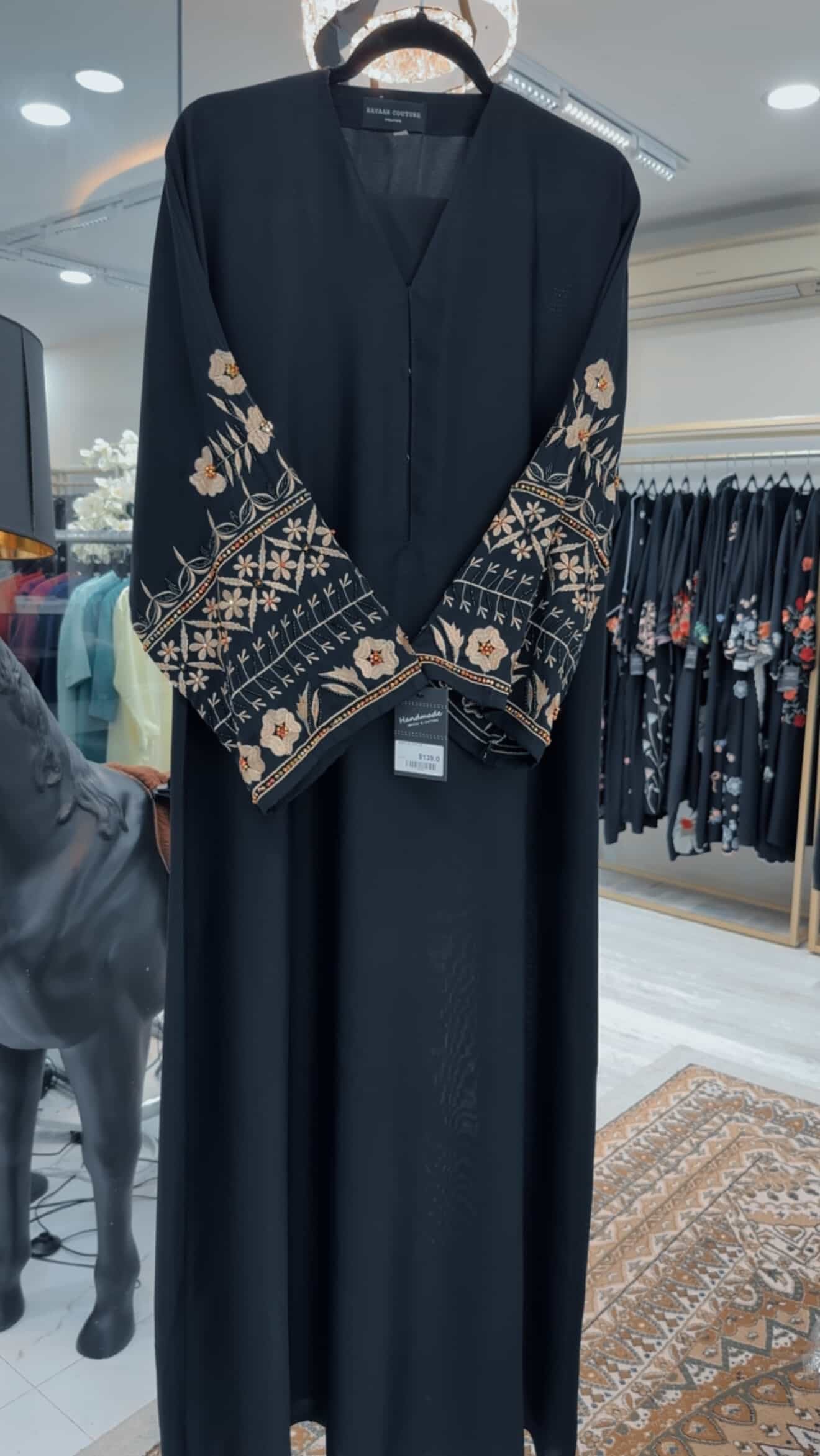 ABAYA NOAH