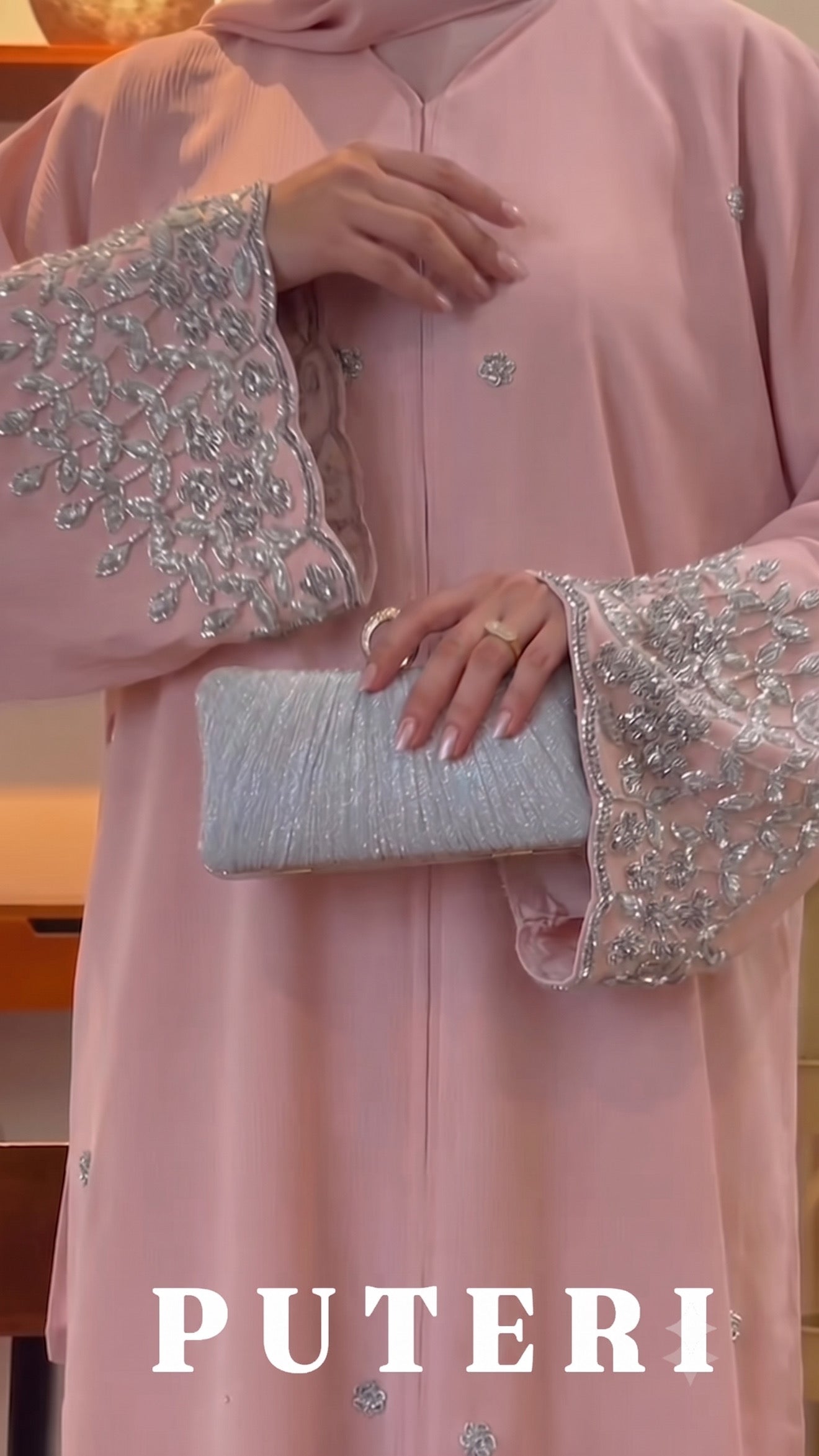 ABAYA PUTERI