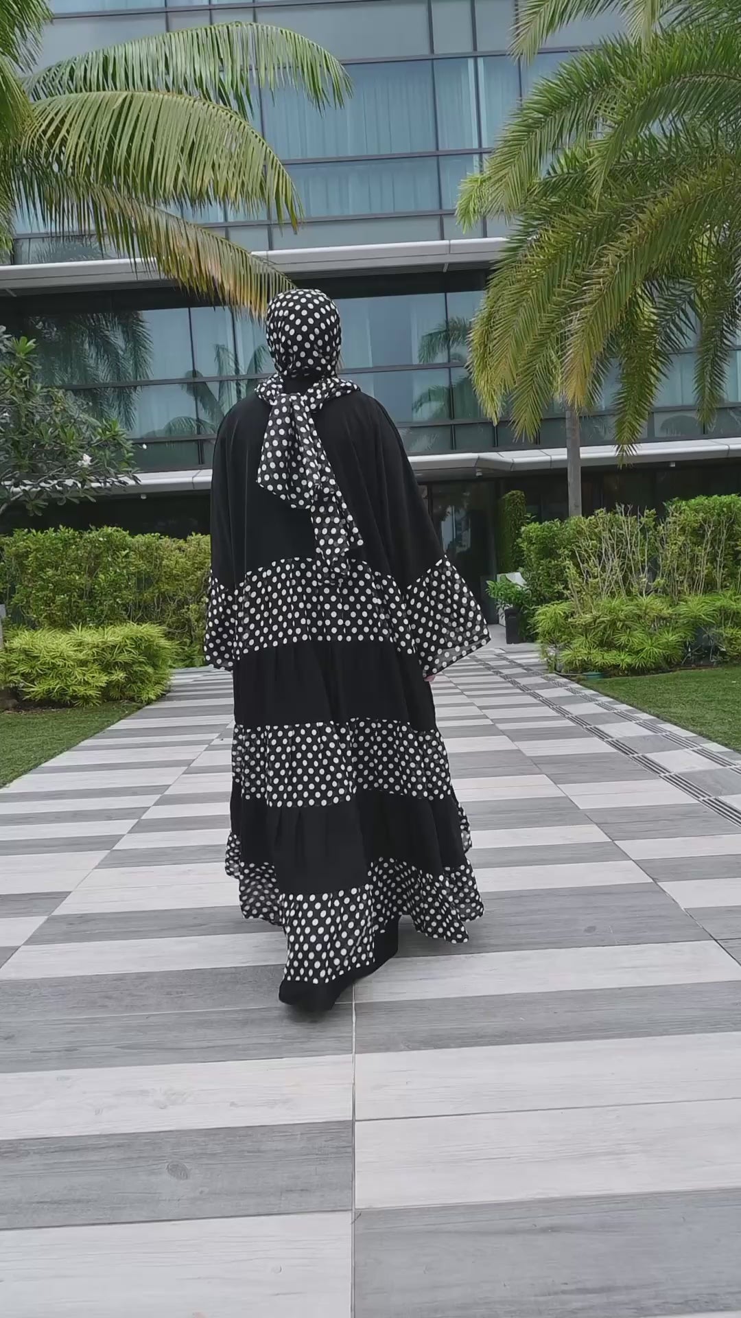 ABAYA DOTTIE