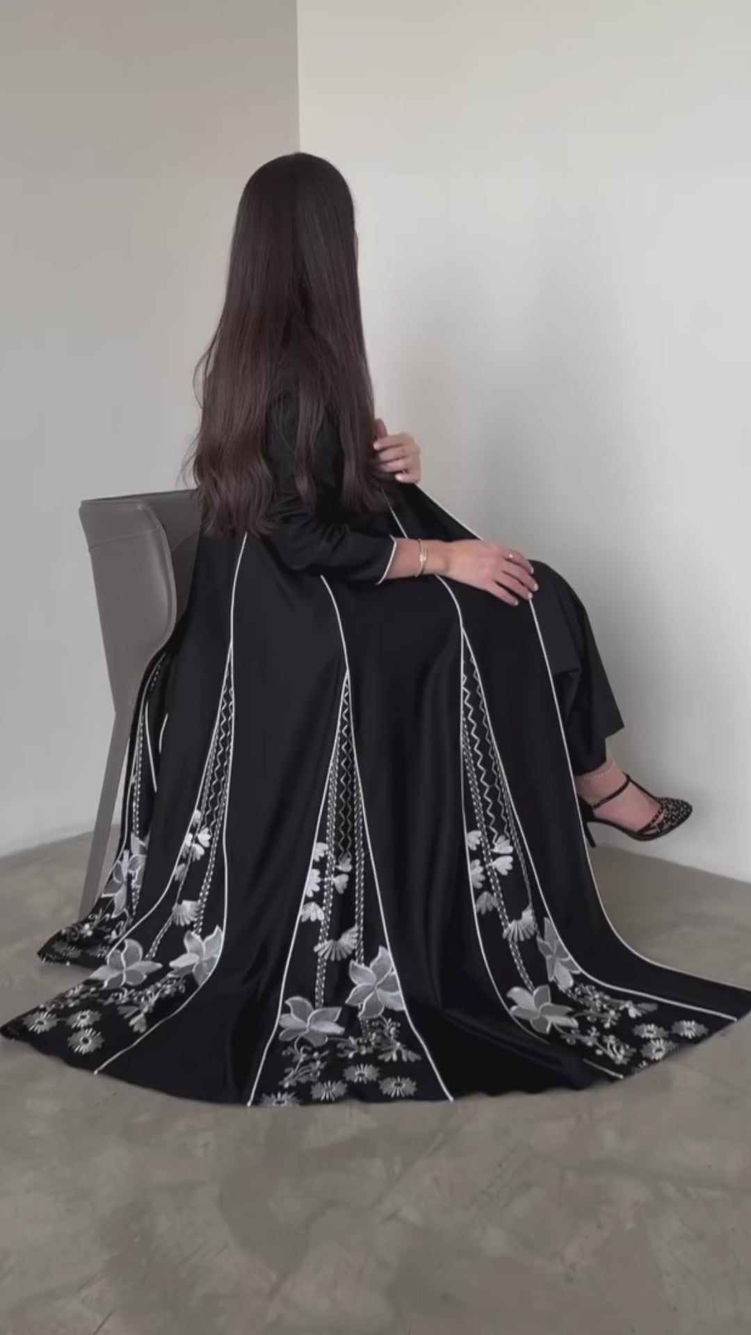 ABAYA ANSA