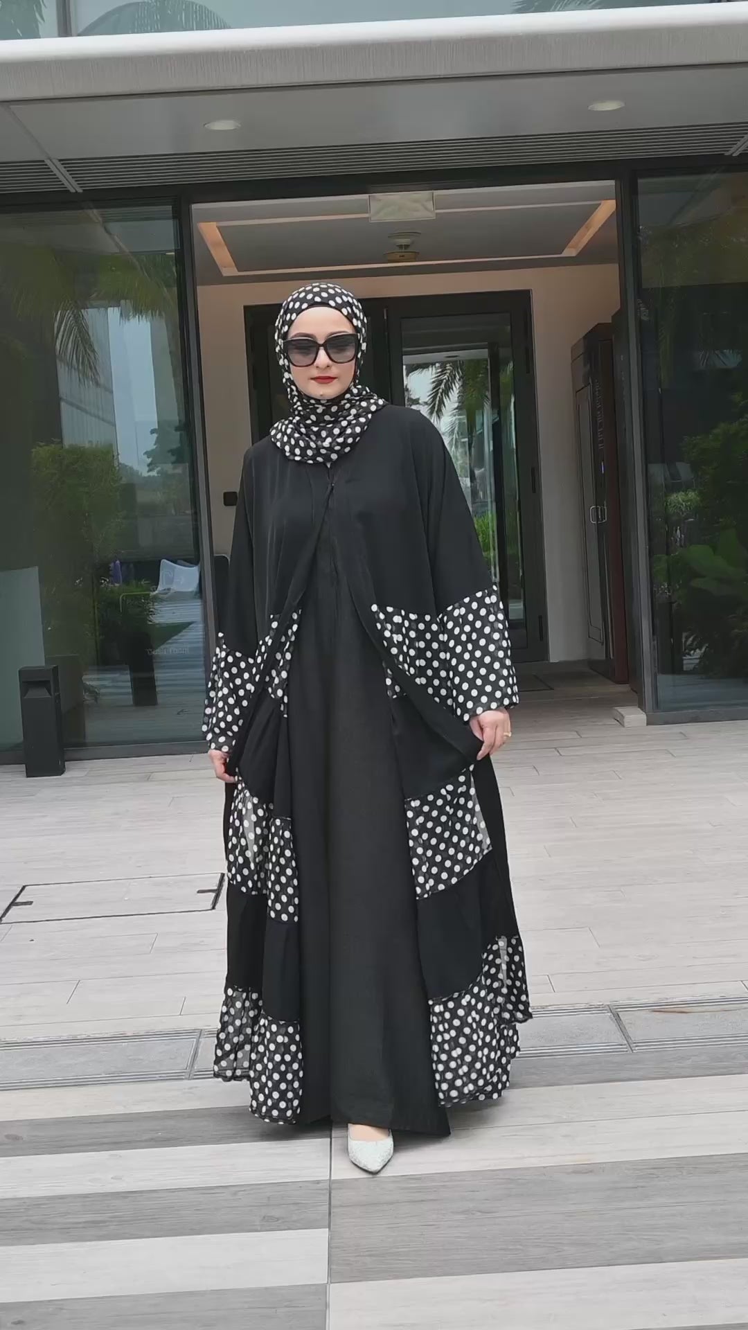 ABAYA DOTTIE