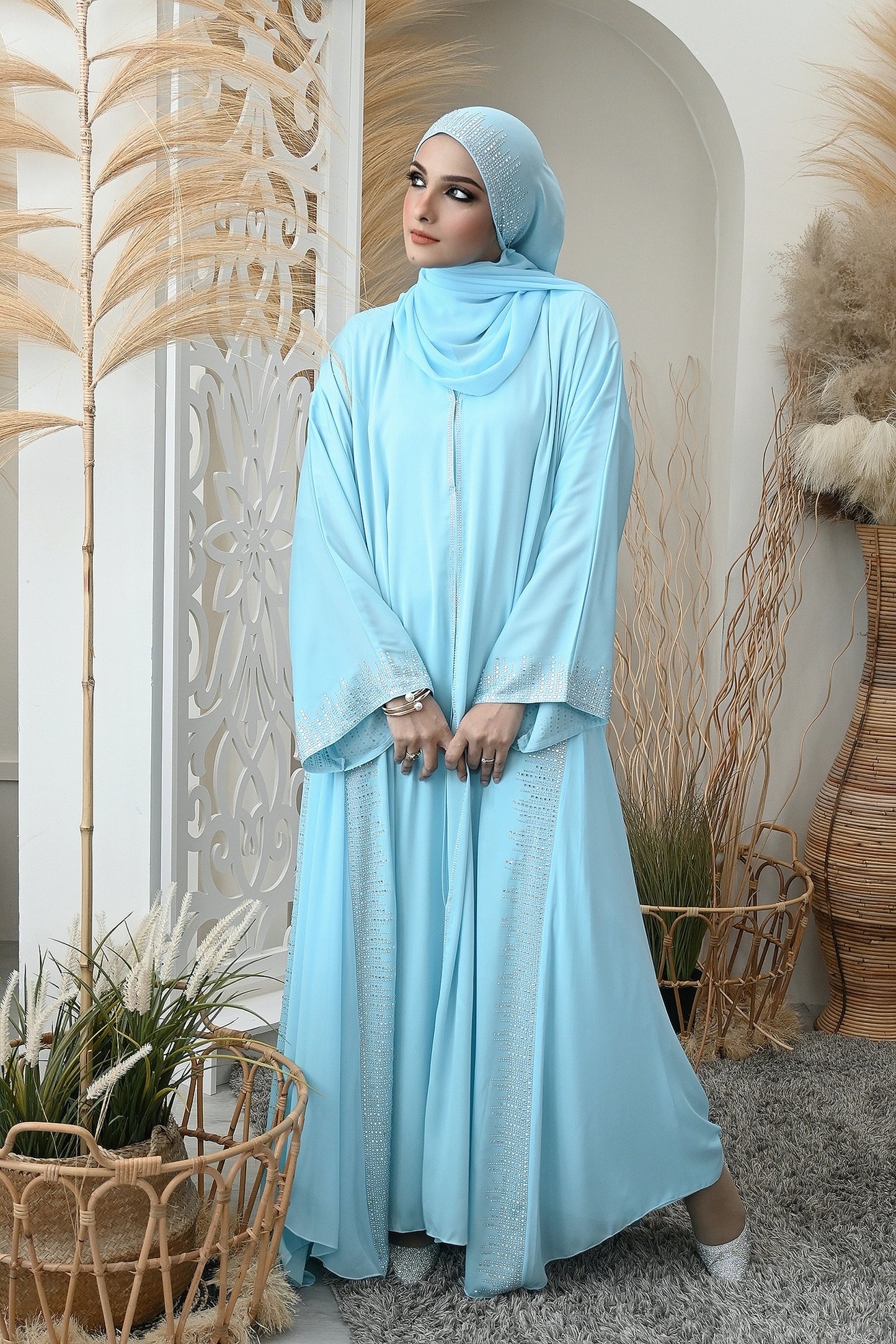 ABAYA ZINTA