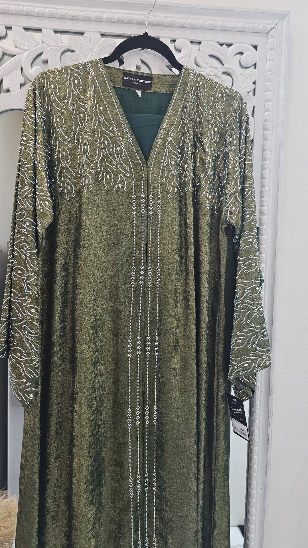 ABAYA TEHREEN
