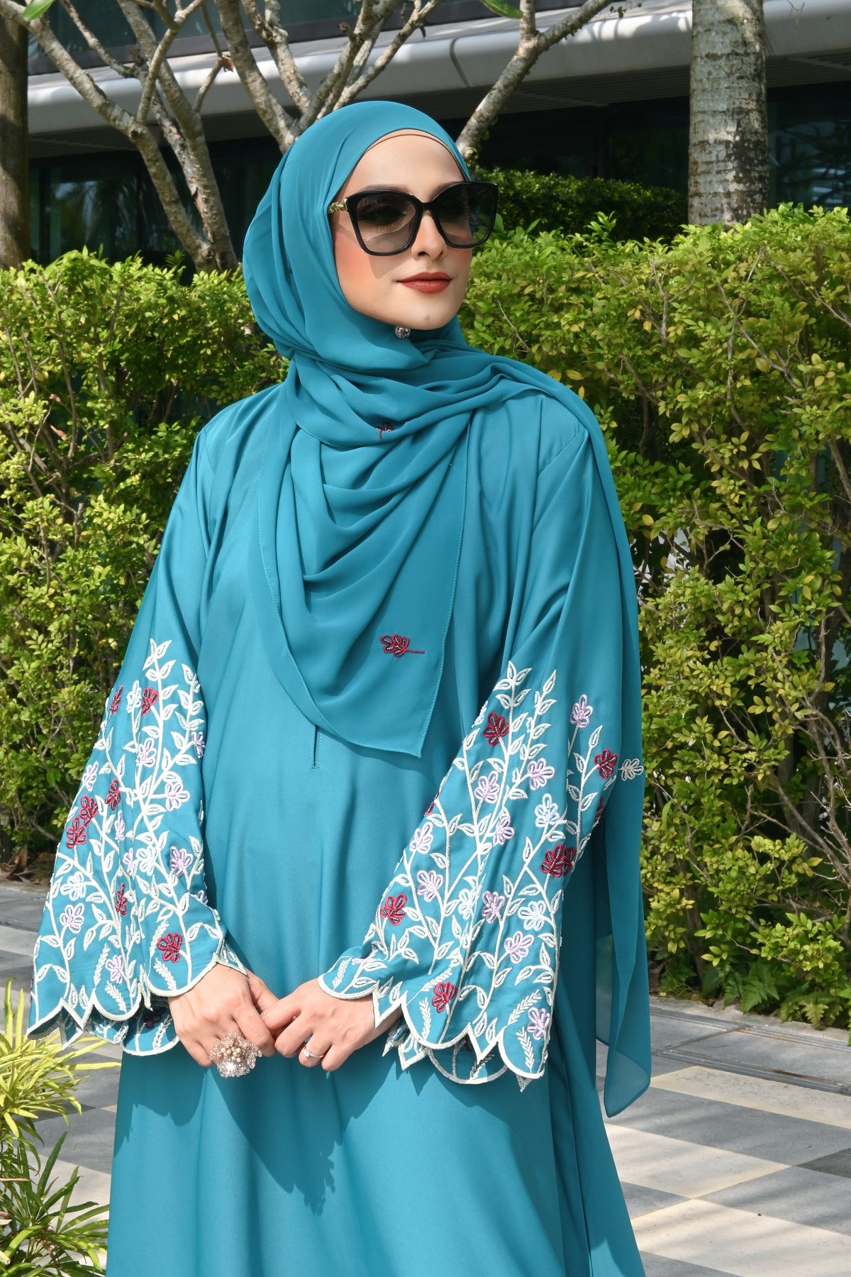 ABAYA ZAYNAB