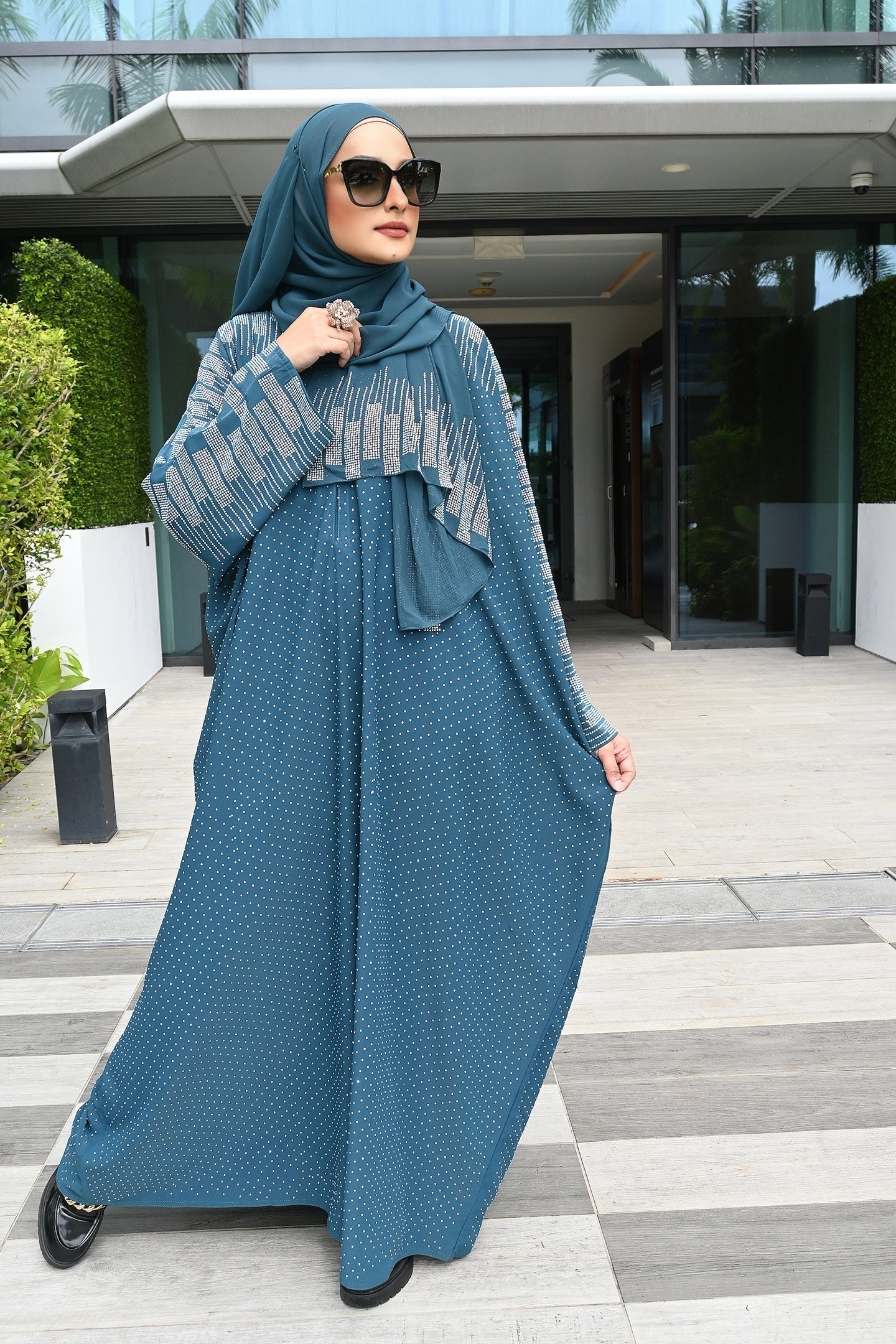 ABAYA LUNA