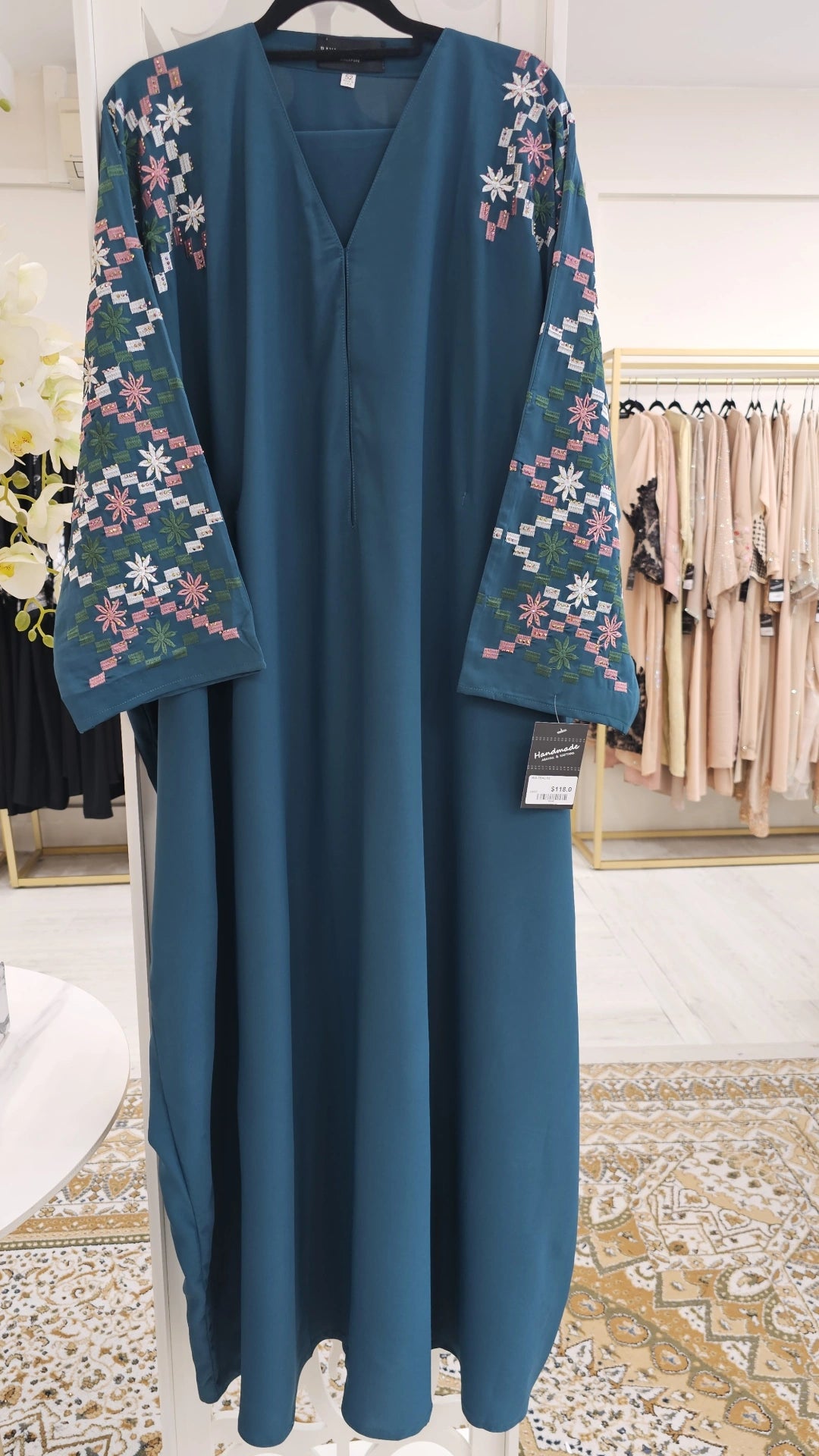 ABAYA RIA