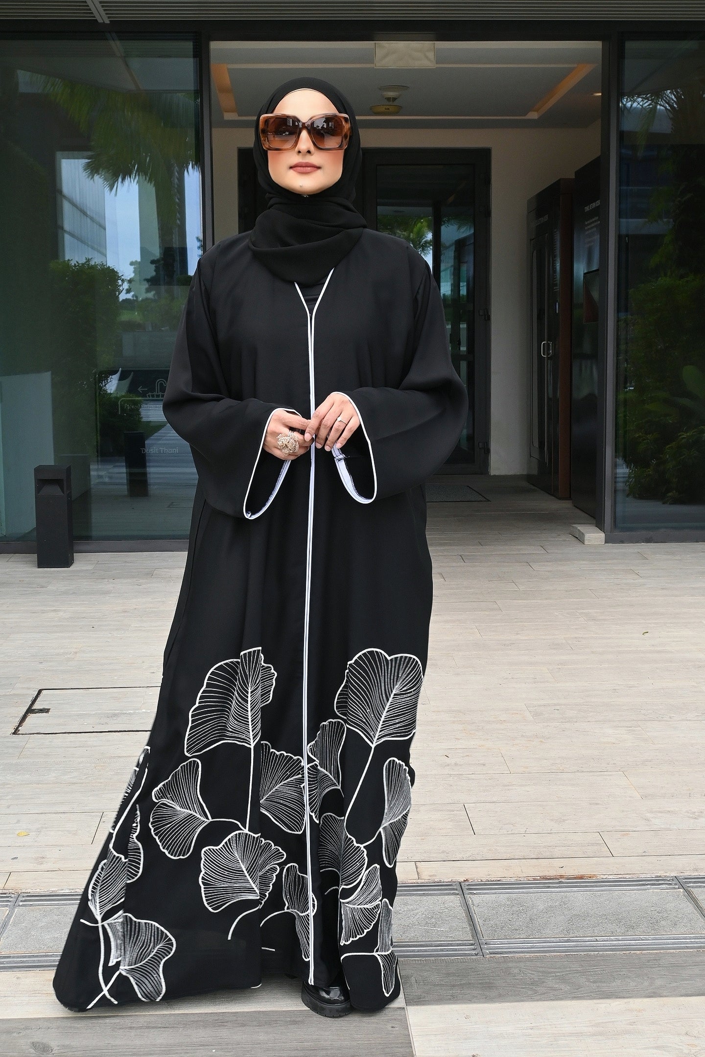 ABAYA PEONY