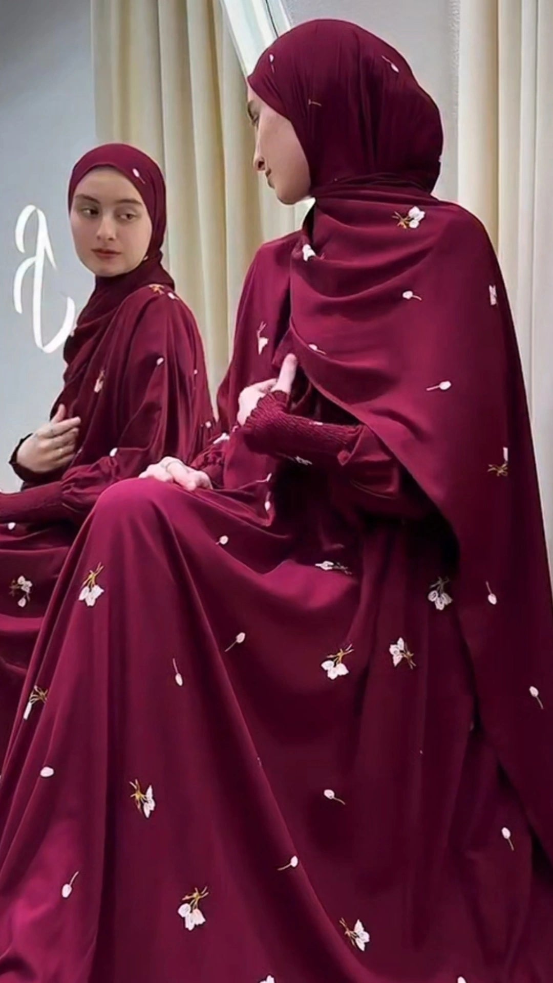 ABAYA RUHI