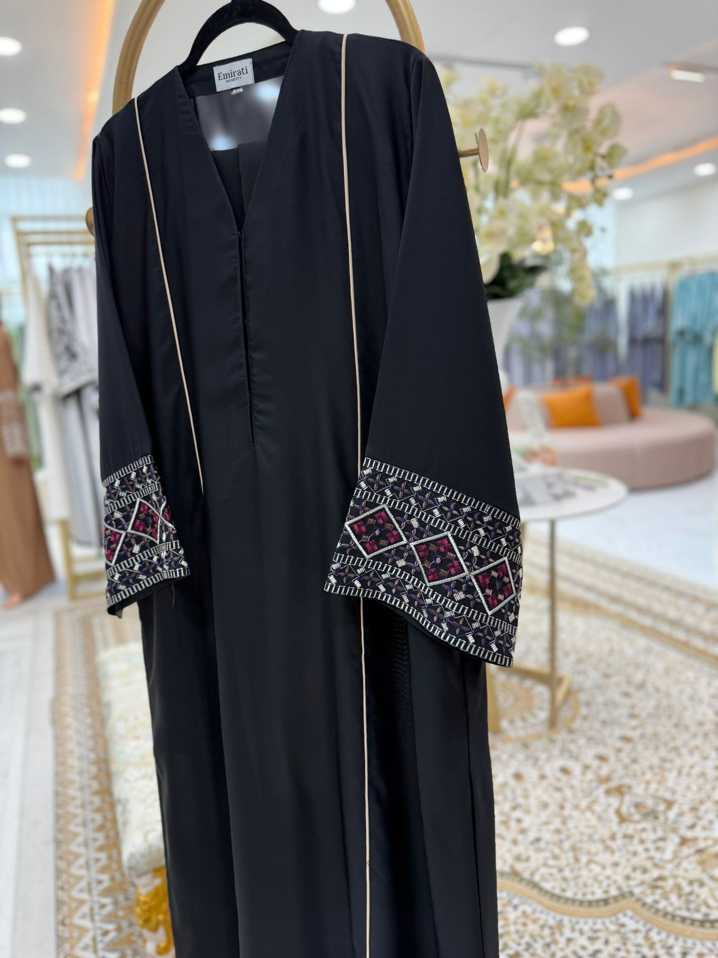 ABAYA MAHIRA