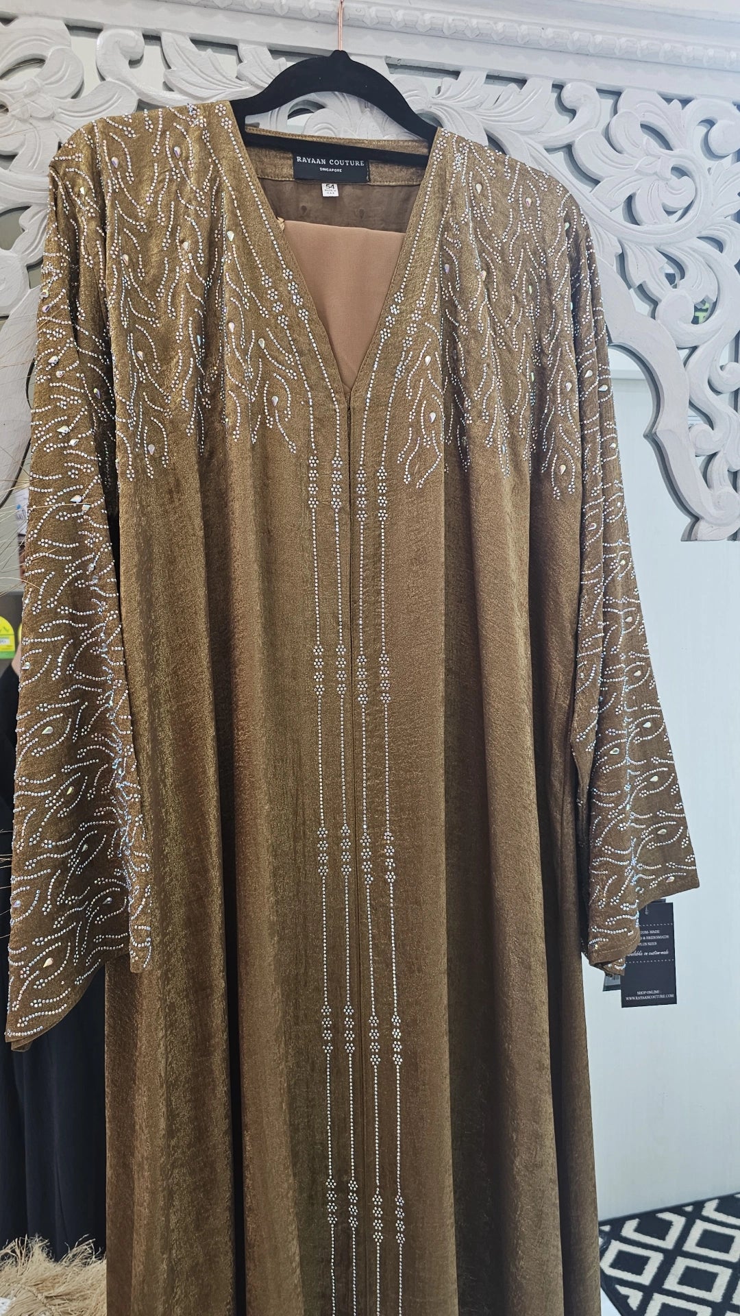 ABAYA TEHREEN