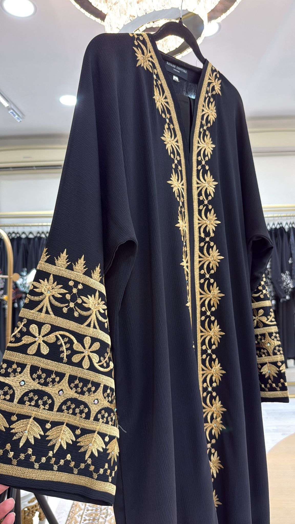ABAYA MEHWISH